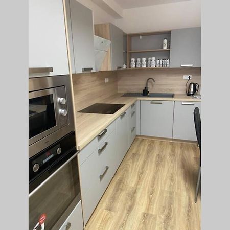 Apartman Solax, Ucnovska 8, Kosice Saca Eksteriør billede