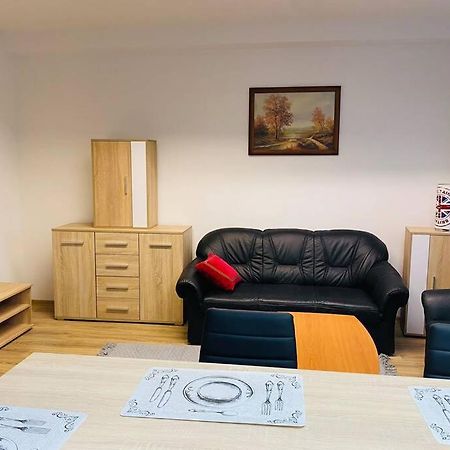 Apartman Solax, Ucnovska 8, Kosice Saca Eksteriør billede