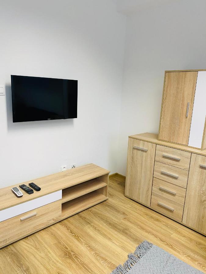 Apartman Solax, Ucnovska 8, Kosice Saca Eksteriør billede