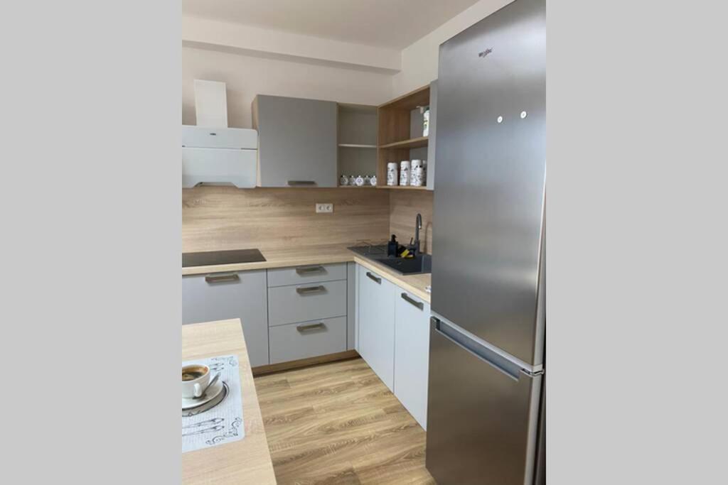 Apartman Solax, Ucnovska 8, Kosice Saca Eksteriør billede