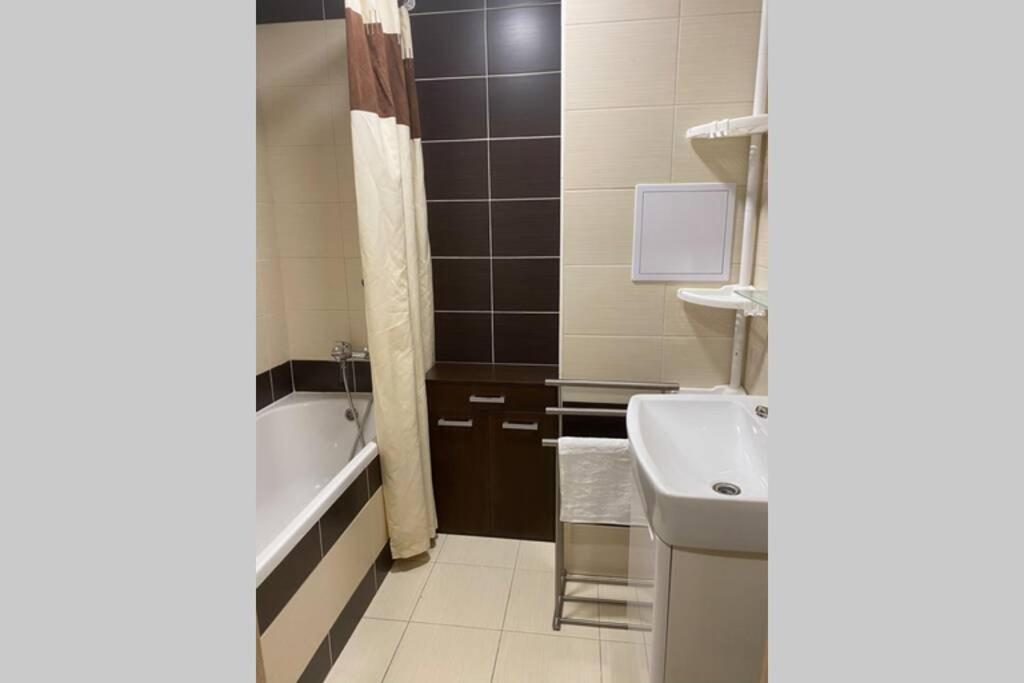 Apartman Solax, Ucnovska 8, Kosice Saca Eksteriør billede